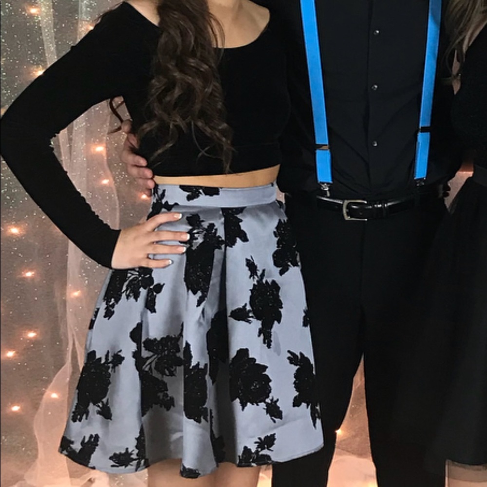 snowball/ homecoming/ short prom dress